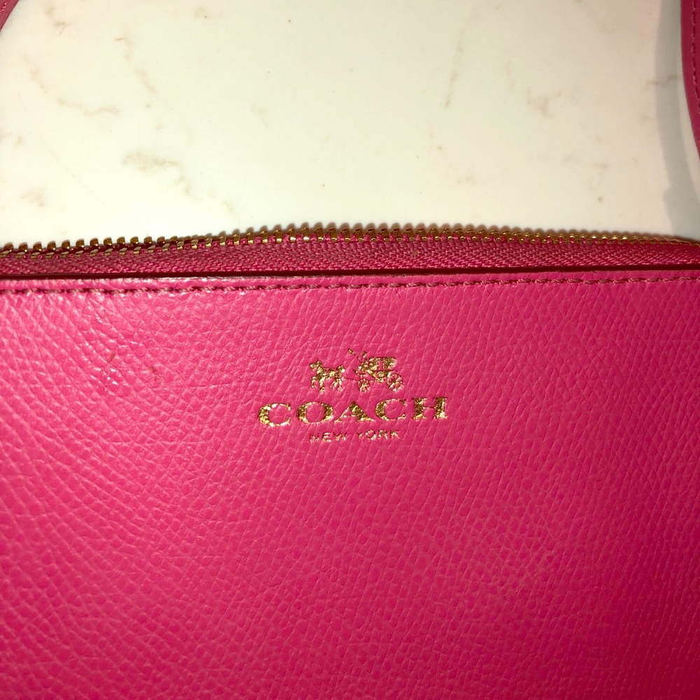 Coach Wallet - Picture 1 of 4